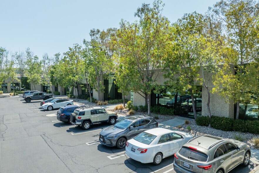 More Photos Of 23181 Verdugo Dr, Laguna Hills Research And Development For Lease