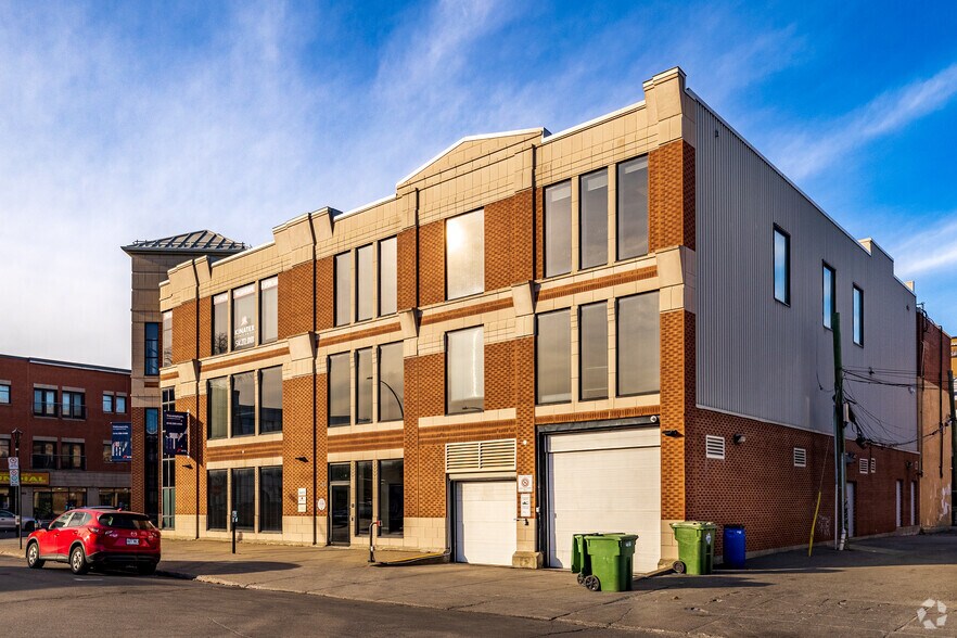 More Photos Of 7001-7035 Boul Saint-Laurent, Montréal Office For Lease