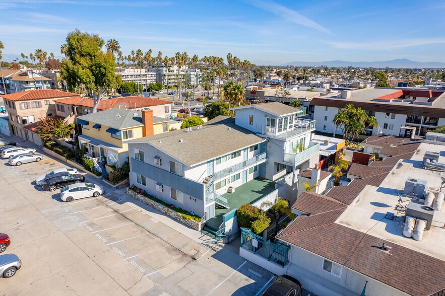 More Photos Of 16 38th Pl, Long Beach Apartments For Sale
