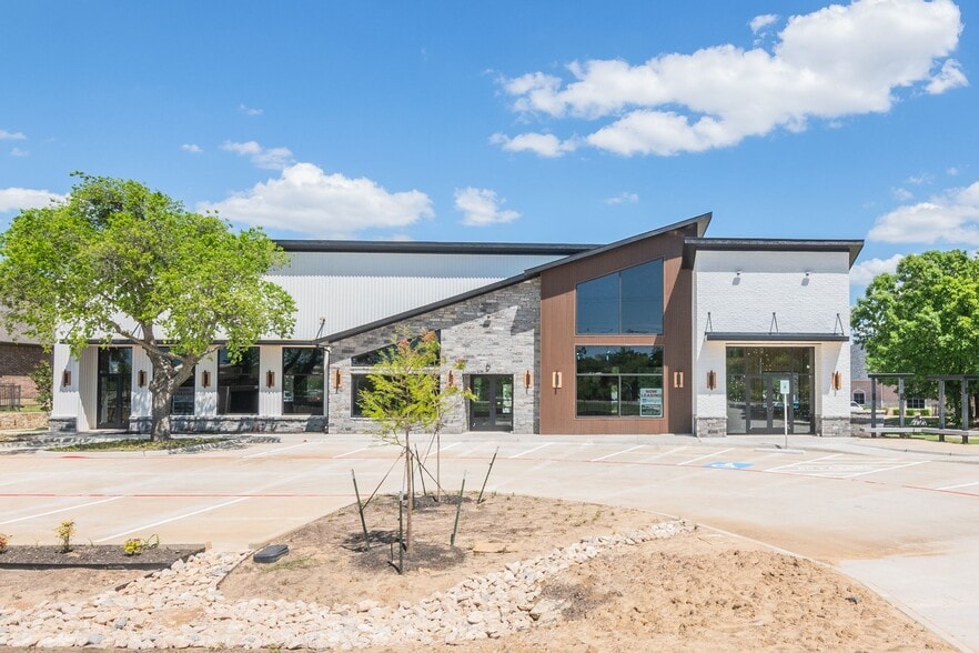 More Photos Of 120 Mitchell rd, Mansfield Medical For Lease