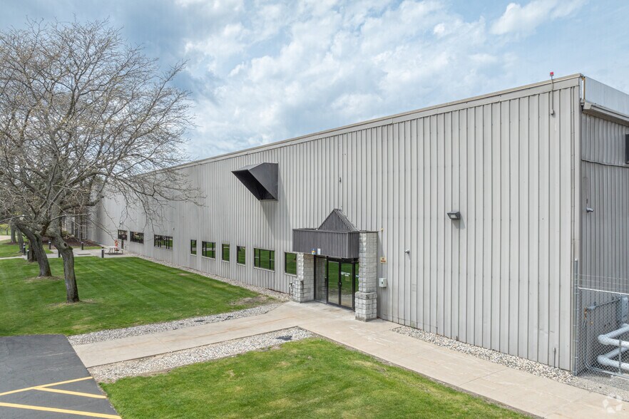 More Photos Of 17155 Van Wagoner Rd, Spring Lake Manufacturing For Lease