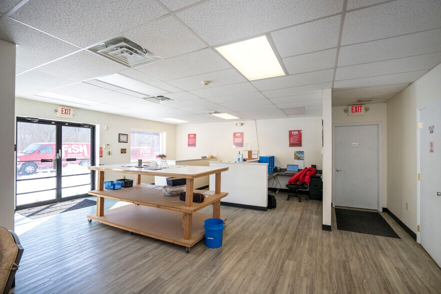 More Photos Of 3340 E Pleasant Valley Blvd, Altoona Freestanding For Sale