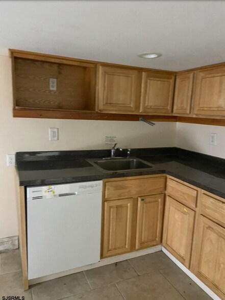 More Photos Of 611 E 7th St, Ocean City Apartments For Sale