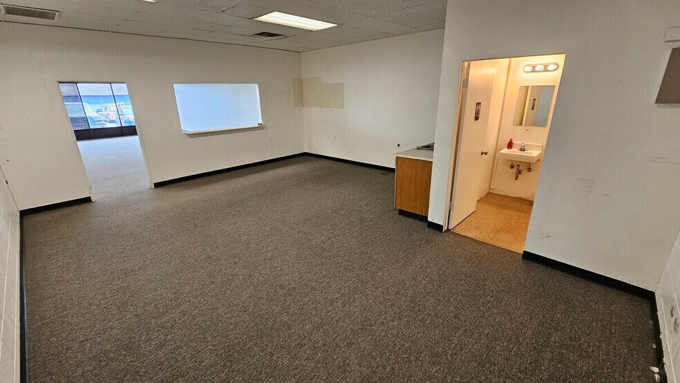 More Photos Of 5350 W Evans Ave, Denver Parking Lot For Lease