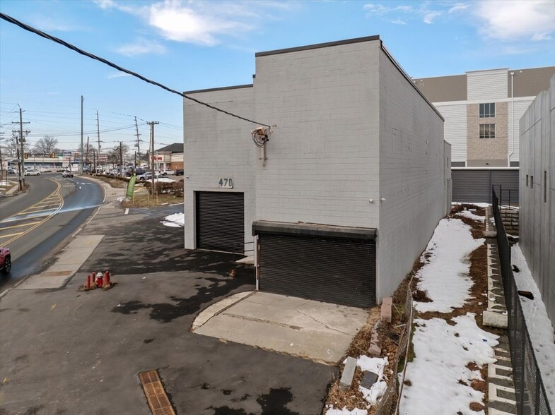 More Photos Of 470 Belleville Tpke, North Arlington Warehouse For Lease