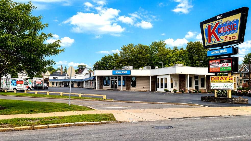 More Photos Of 1155 Mohawk St, Utica Storefront For Lease