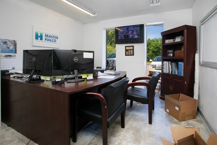 More Photos Of 5004 FM 2767, Tyler Industrial For Sale