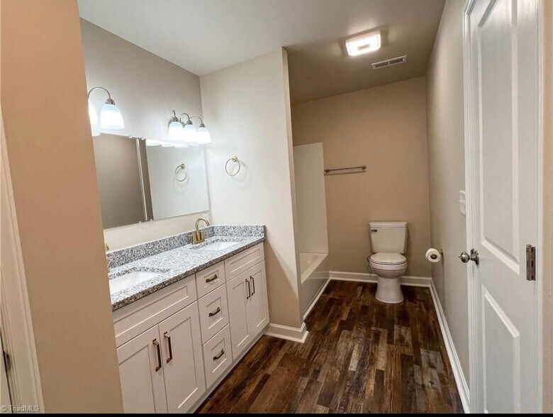 More Photos Of 109 E Highfill Ave, Liberty Apartments For Sale