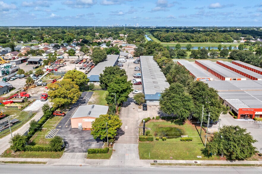 More Photos Of 214 N Goldenrod Rd, Orlando Light Manufacturing For Lease