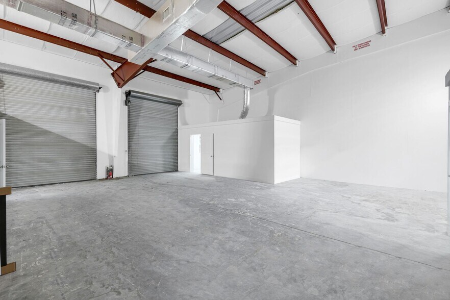 More Photos Of 3435 Enterprise Ave, Naples Warehouse For Sale