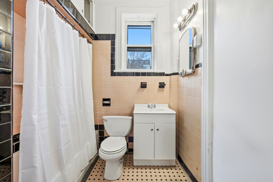 More Photos Of 415 Grand St, Newburgh Apartments For Sale