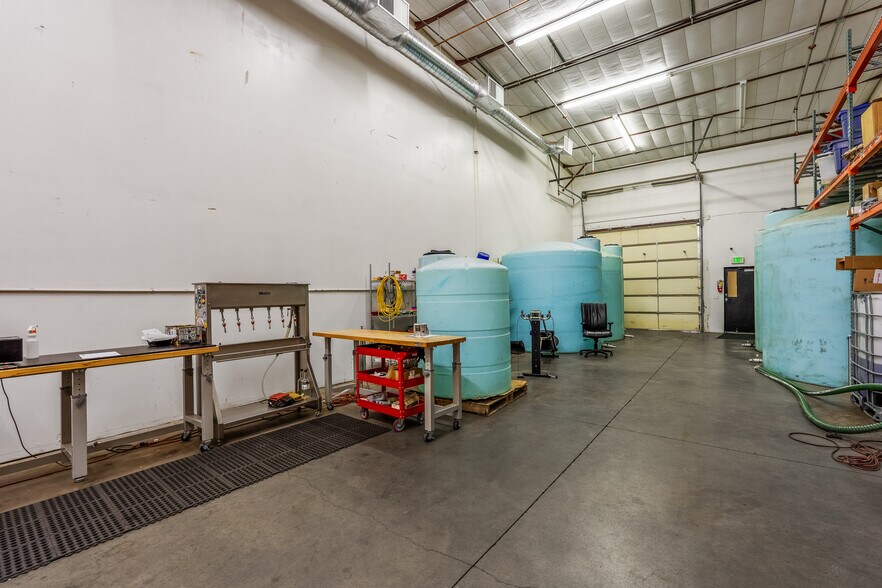 More Photos Of 36 Bisbee Ct, Santa Fe Warehouse For Sale