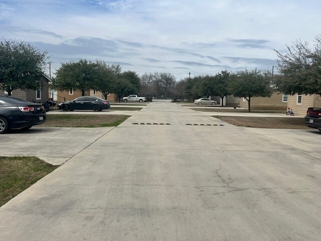 More Photos Of 1911 Wald Rd, New Braunfels Manufactured Housing Mobile Home Park For Sale