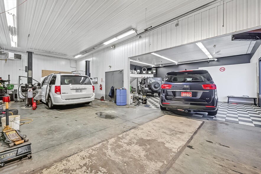 More Photos Of 3835 Mcbean St, Richmond Auto Repair For Sale