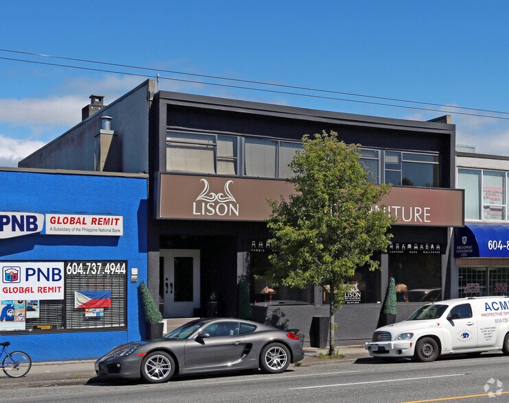 More Photos Of 345 W Broadway, Vancouver Storefront Retail Office For Lease