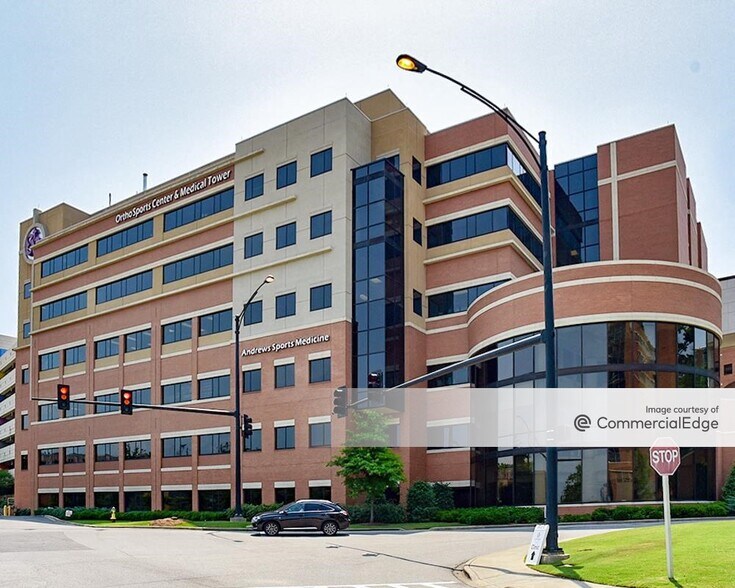 More Photos Of 805 Saint Vincents Dr, Birmingham Medical For Lease