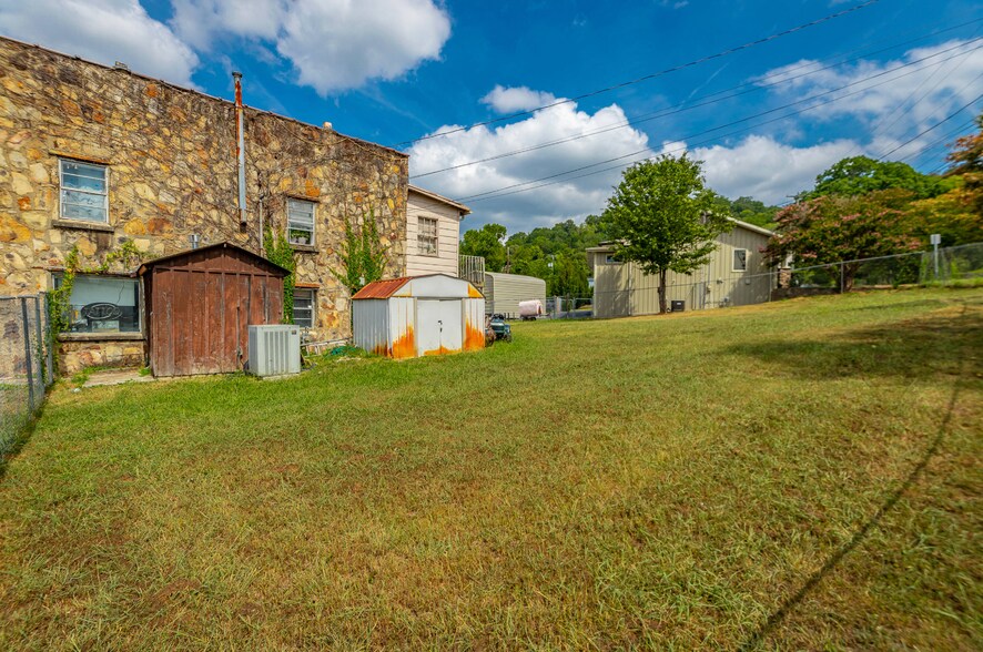 More Photos Of 605 Cherokee Blvd, Chattanooga Storefront Retail Residential For Sale