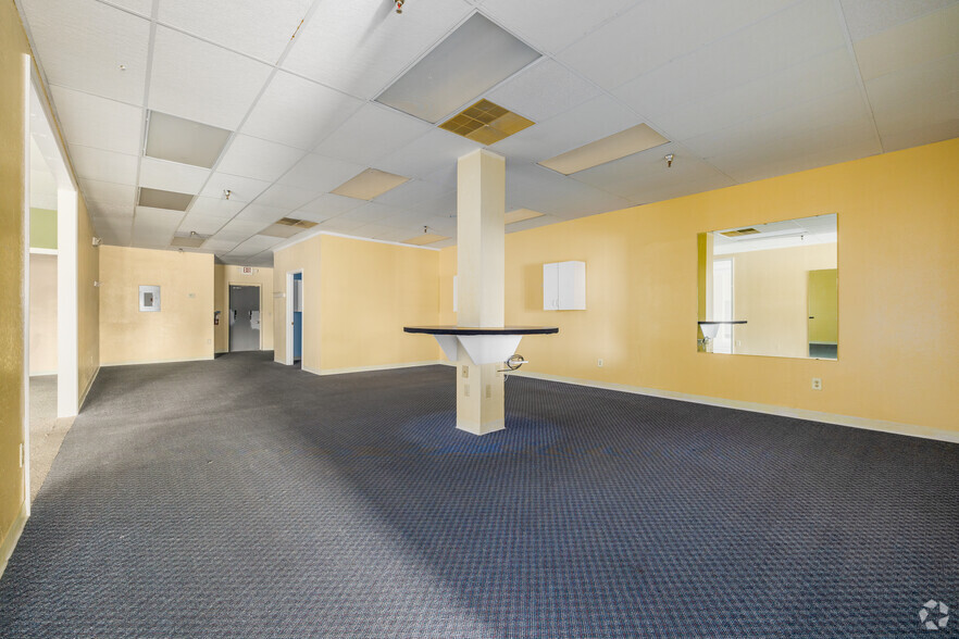 More Photos Of 4901 E Silver Springs Blvd, Ocala Unknown For Lease