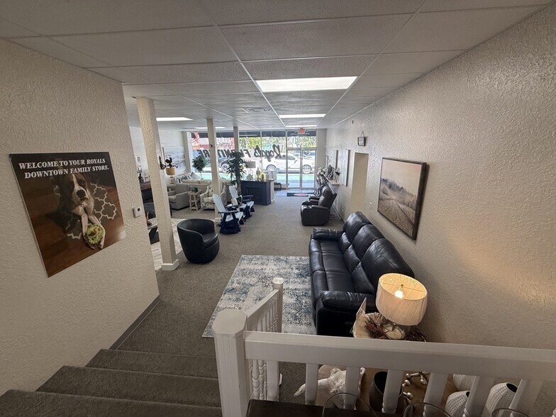 More Photos Of 21 Main St, Titusville General Retail For Sale