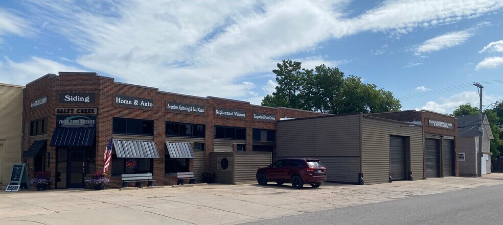 More Photos Of 301 N Washington Ave, Wellington General Retail For Sale