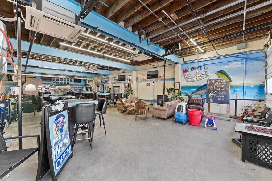 More Photos Of 237 W Main St, Williamsburg Restaurant For Sale