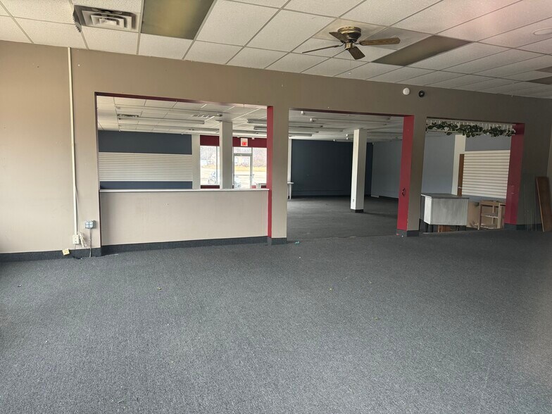 More Photos Of 16209-16235 S US 27, Lansing Unknown For Lease