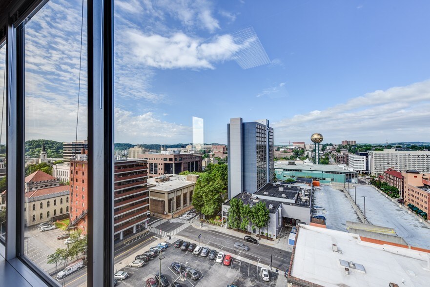 More Photos Of 607 Market St, Knoxville Office For Lease