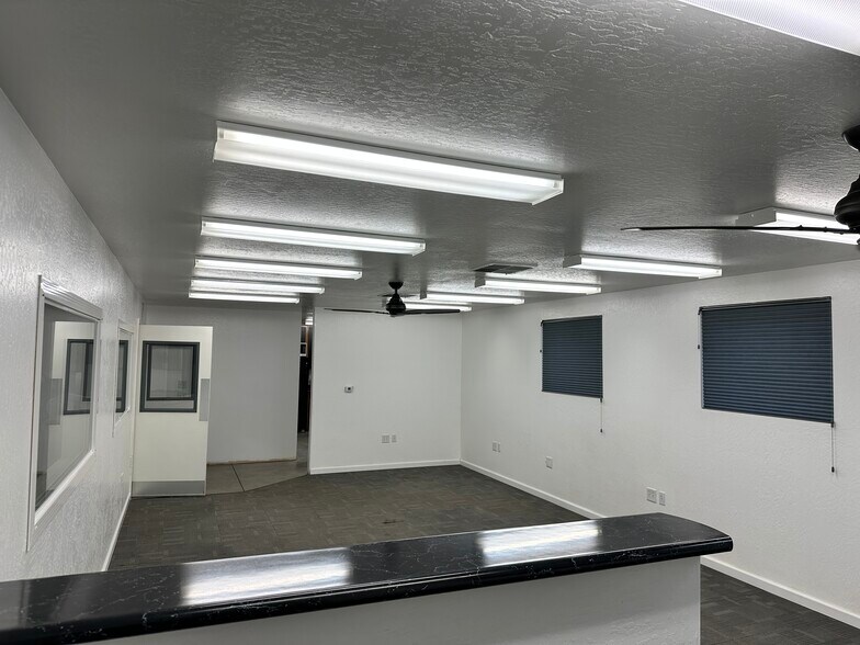 More Photos Of 1115 Ewald Ct, Paradise Manufacturing For Lease