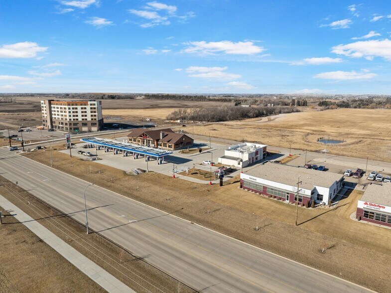 More Photos Of 2201 36th Ave SW, Minot Office For Lease