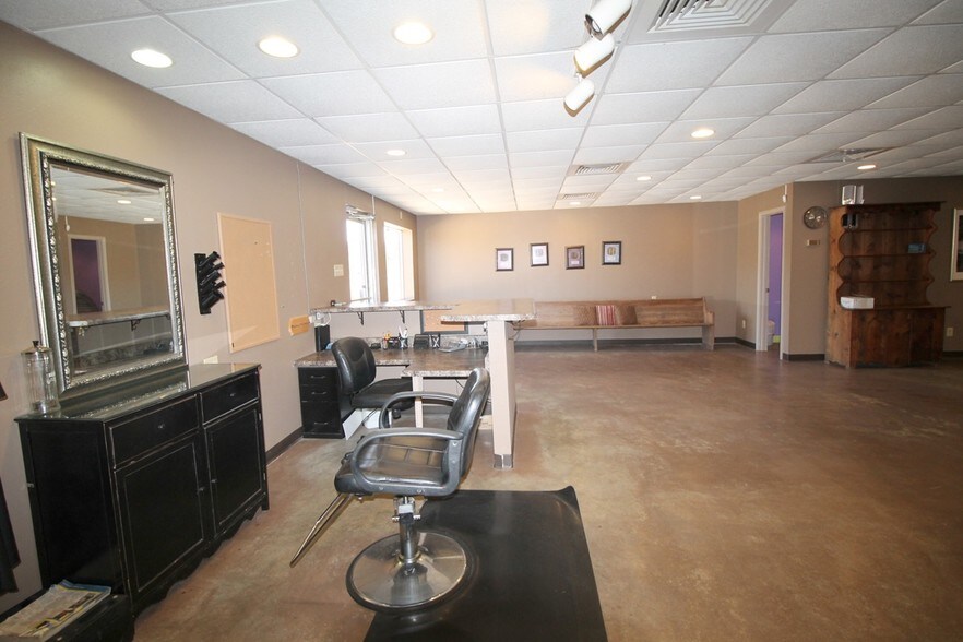 More Photos Of 3207 Highway 63 S, Lucedale Storefront Retail Office For Sale