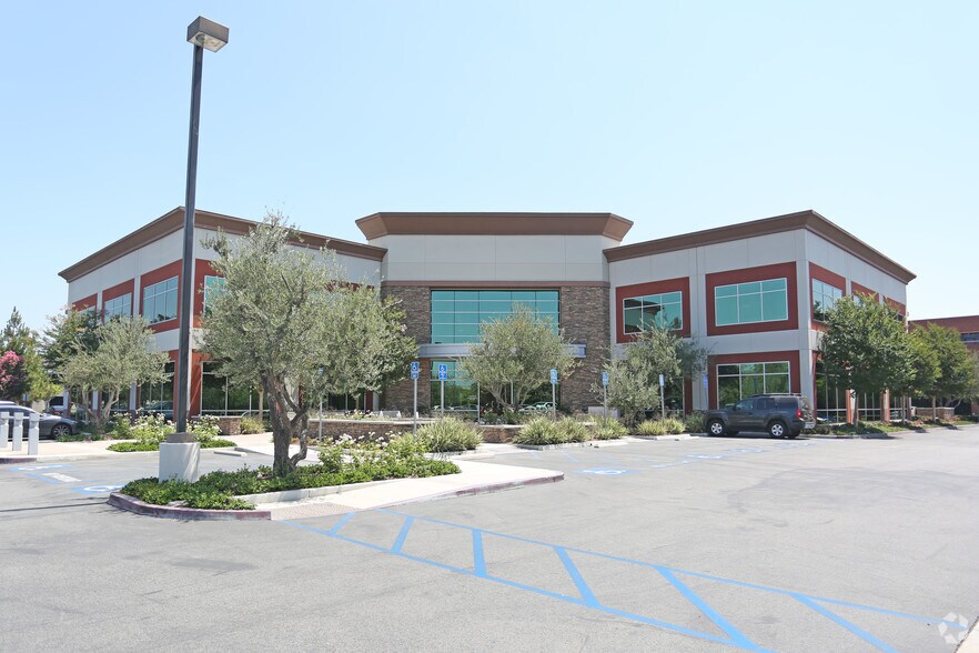 More Photos Of 1422 Edinger Ave, Tustin Office For Sale
