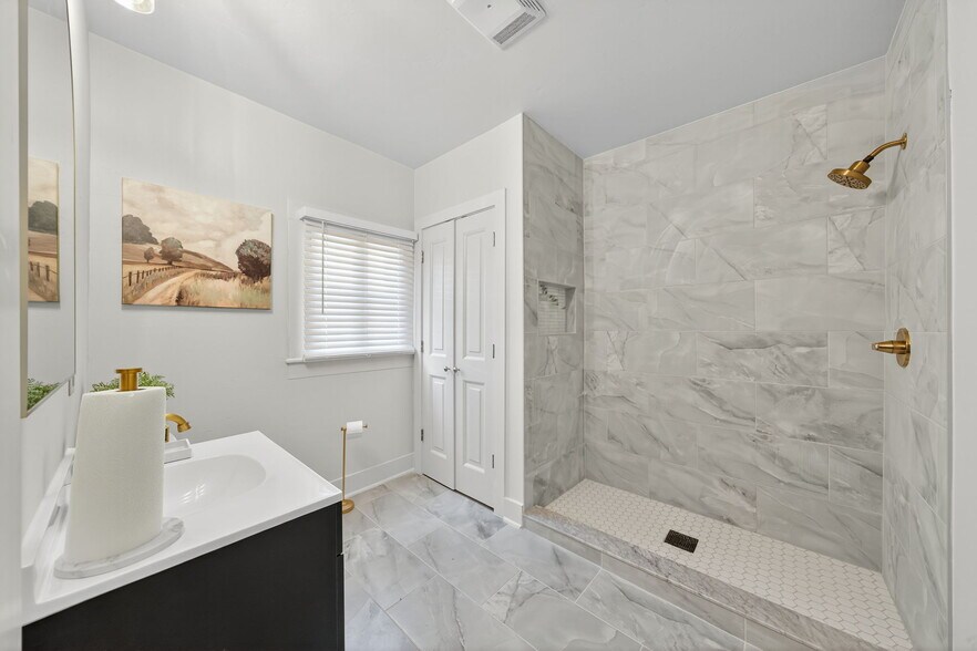 More Photos Of , Boerne Unknown For Sale