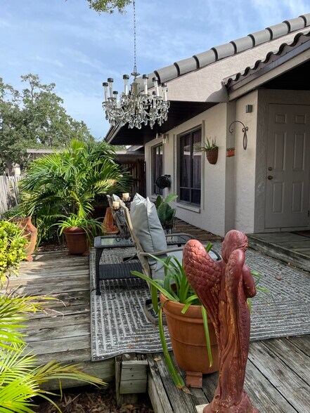 More Photos Of 933 Oleander Way S, South Pasadena Medical For Lease