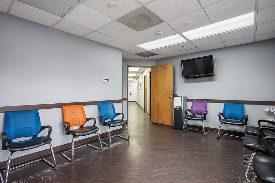 More Photos Of 630 S Rancho Dr, Las Vegas Medical For Lease