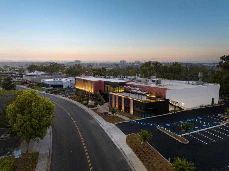 More Photos Of 6610 Nancy Ridge Dr, San Diego Research And Development For Lease
