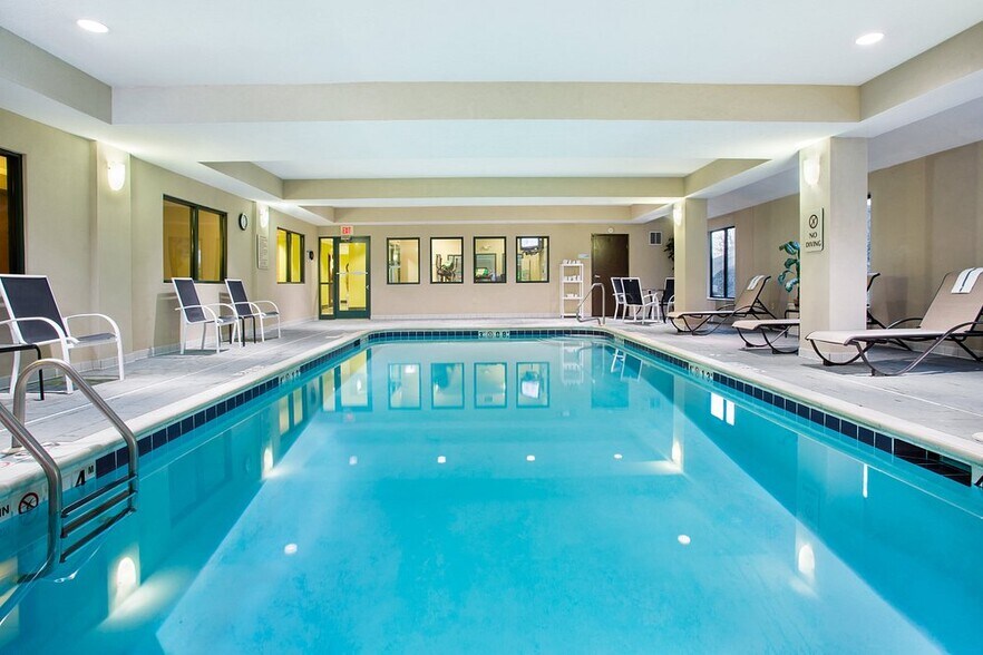 More Photos Of 310 Orchard Hill Dr, Tell City Hotel For Sale