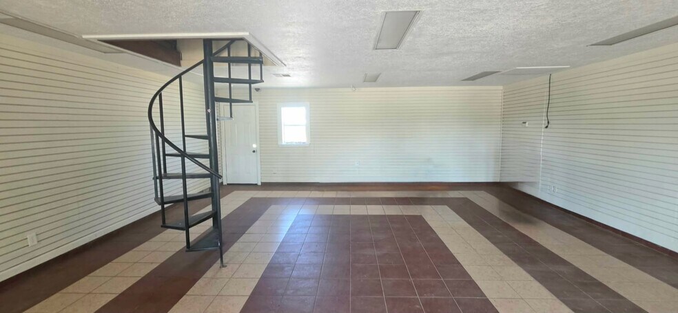 More Photos Of 4901 Vista, Pasadena Land For Lease