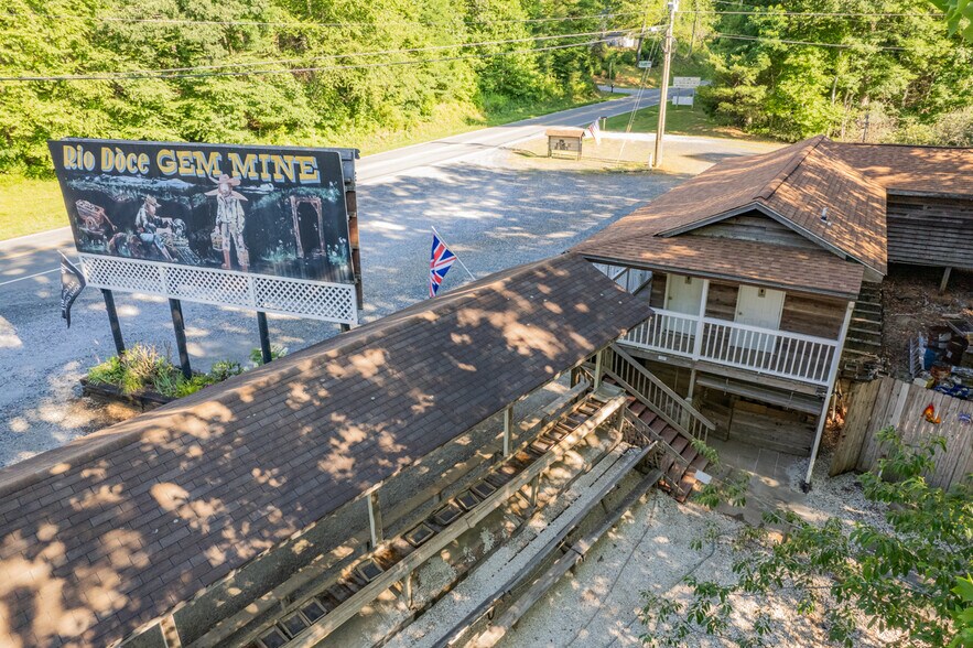 More Photos Of 14622 North Carolina 226, Spruce Pine Freestanding For Sale