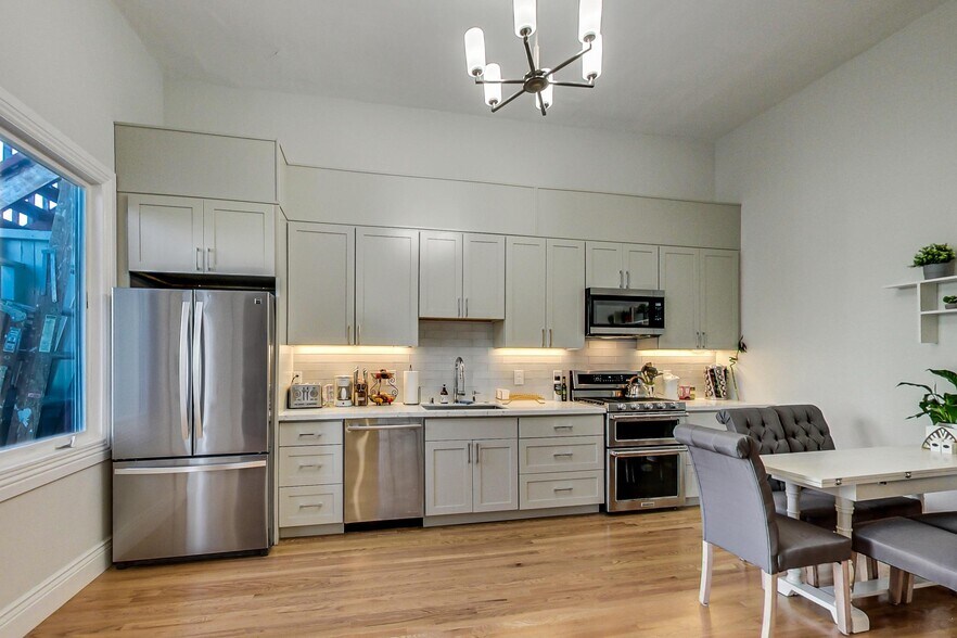More Photos Of 751 Capp st, San Francisco Apartments For Sale
