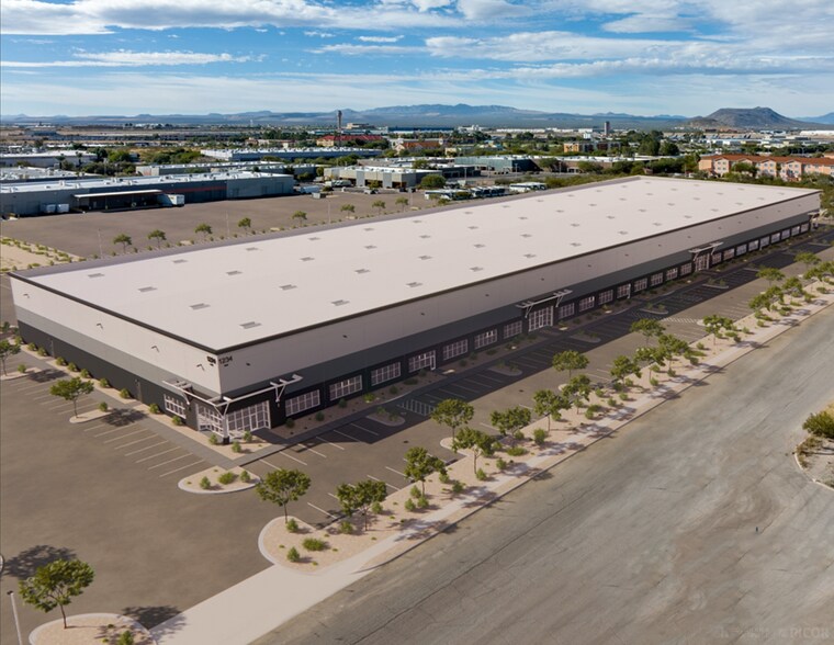 More Photos Of 2830 E Medina, Tucson Distribution For Lease