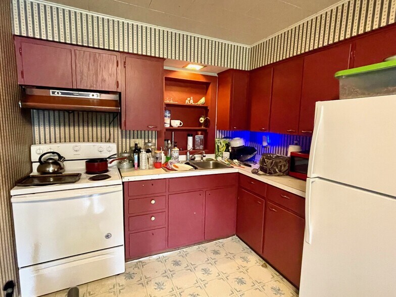 More Photos Of 2002 Midway Rd, Menomonie Restaurant For Sale