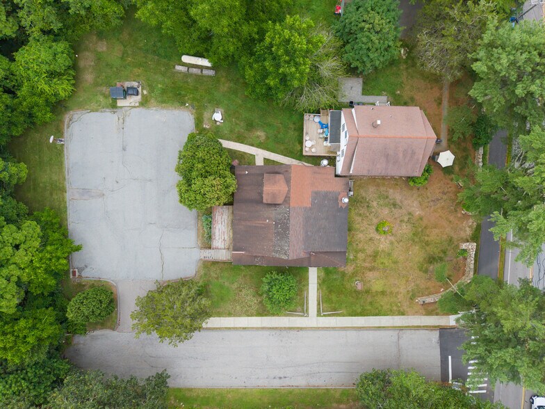 More Photos Of 678 Colonel Ledyard Hwy, Ledyard Storefront Retail Residential For Sale
