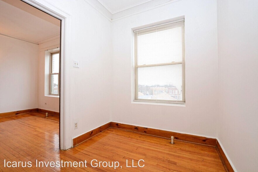 More Photos Of 6237-6245 S Kedzie Ave, Chicago Multifamily For Sale