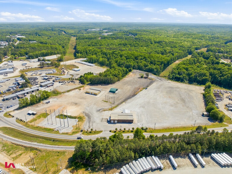 More Photos Of 1364 Candler Rd, Gainesville Truck Terminal For Lease