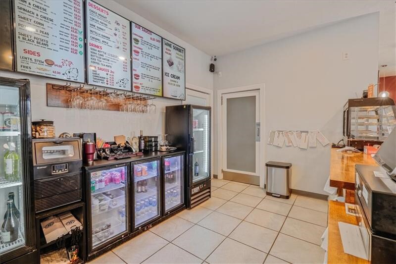 More Photos Of 3058 Washington Pike, Bridgeville Restaurant For Sale