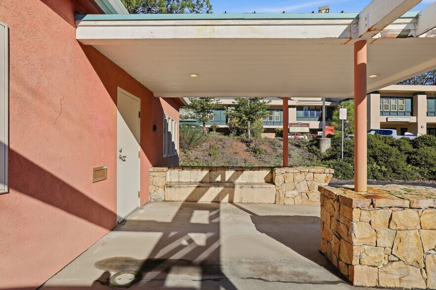More Photos Of 1005 Fowler Way, Placerville Medical For Sale