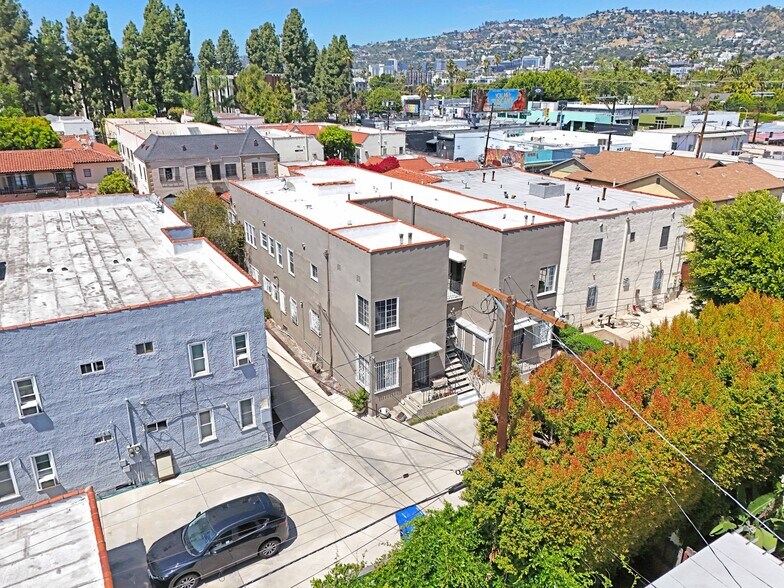 More Photos Of 636 N Spaulding Ave, Los Angeles Apartments For Sale
