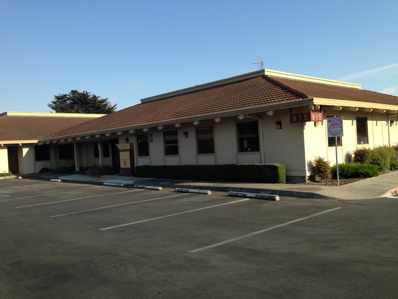 More Photos Of 911-915 Blanco Cir, Salinas Office For Lease