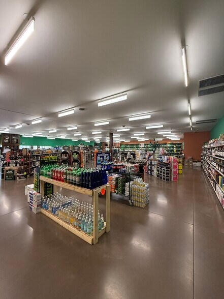 More Photos Of 3404 E 146th St, Carmel Storefront For Sale