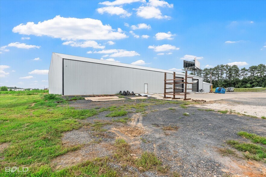 More Photos Of 150 Frontage Rd, Minden Warehouse For Sale